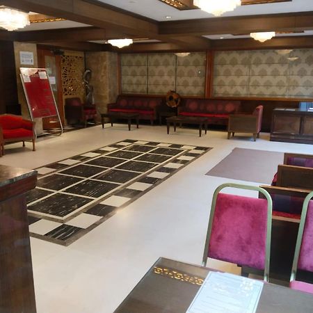 The President-A Boutique Hotel Ахмедабад Екстериор снимка