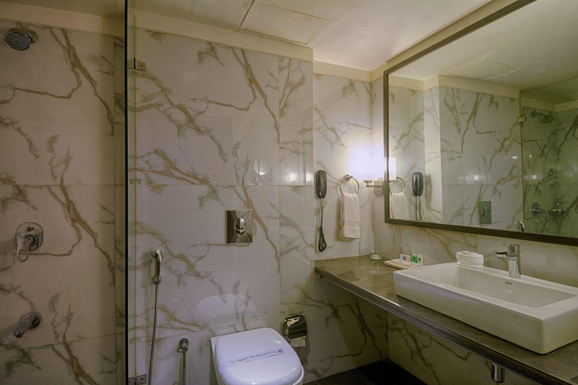 The President-A Boutique Hotel Ахмедабад Екстериор снимка